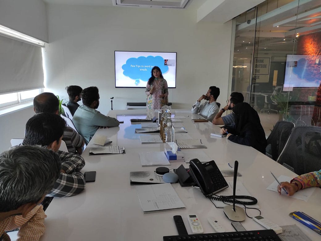 HR Training Session – Email Etiquette